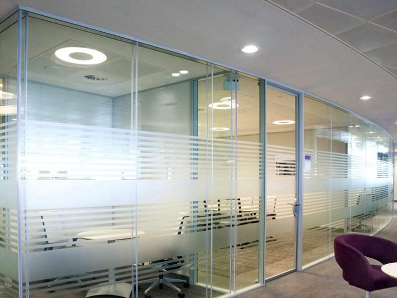 Cubicle Kantor Kaca Buram